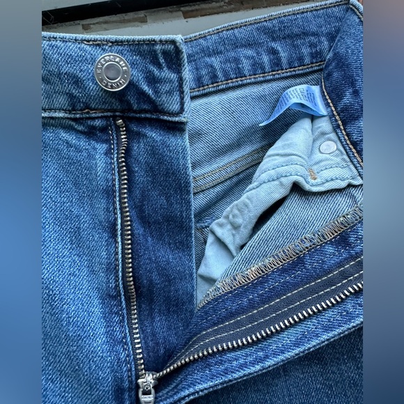 Everlane The Way High Jean Distressed straight leg organic cotton jeans - Picture 5 of 10